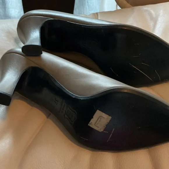 Christian Dior Women's Elegant Tan Taupe Leather Heels